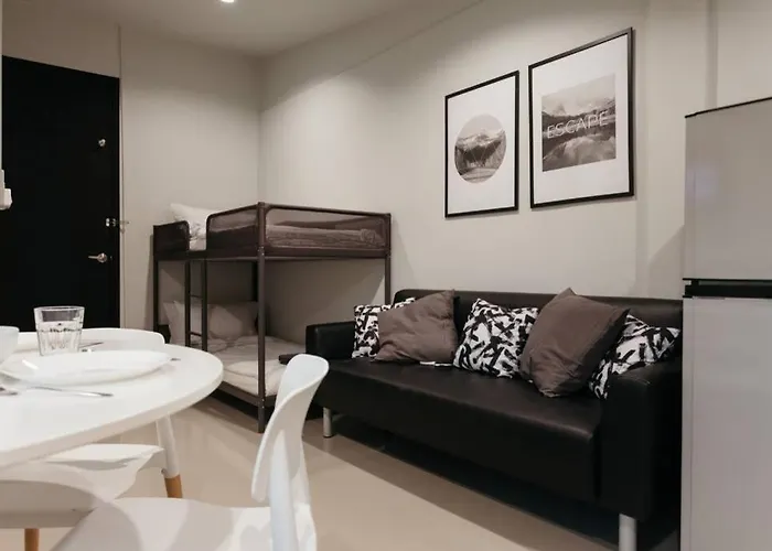 S3 Silom26 - S3 Silom Central, Large Room, Full Kitchen, Wifi,